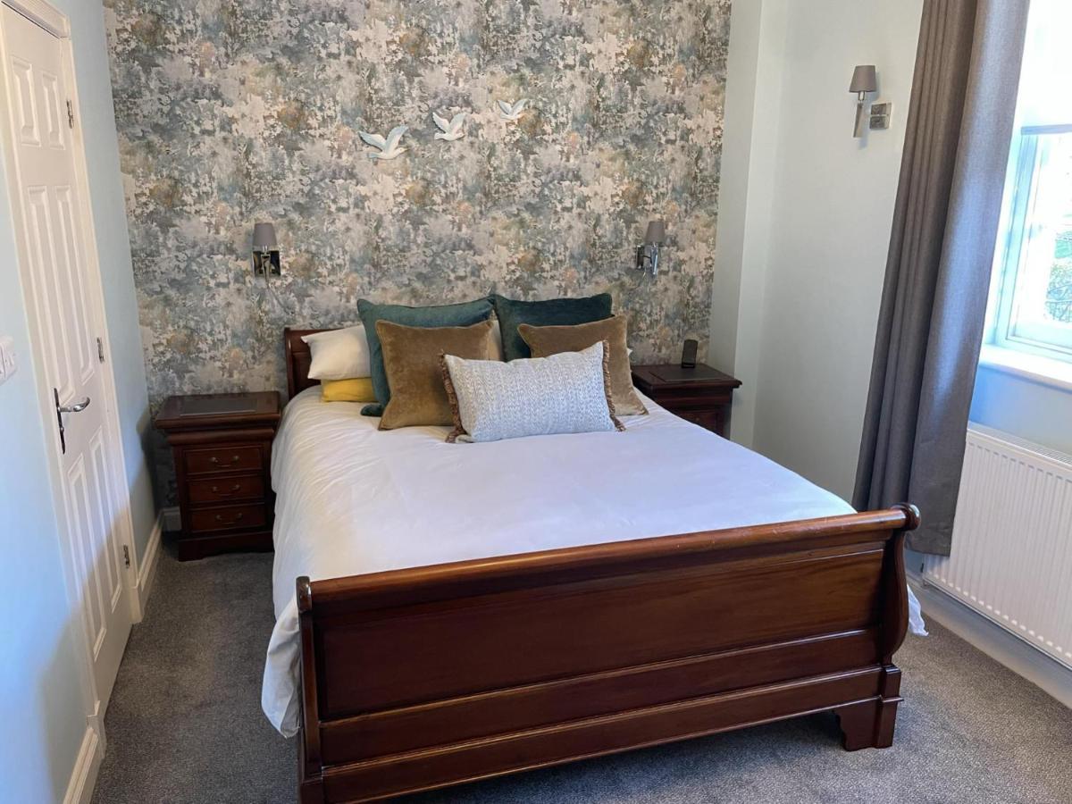 Stunning 2-Bed-2Bath Apt In Whitby With Parking Lägenhet Exteriör bild